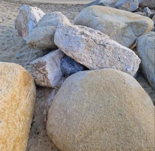 Glaros Premium Deluxe House