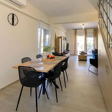 Glaros Premium Deluxe House * نيكيتي