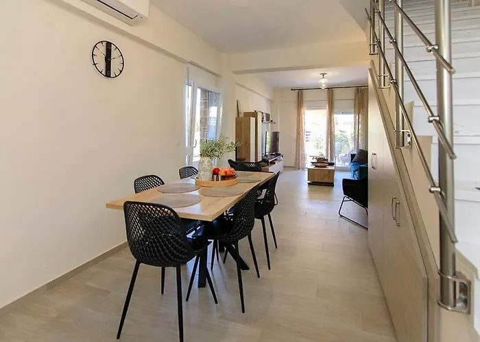 Glaros Premium Deluxe House * 니키티